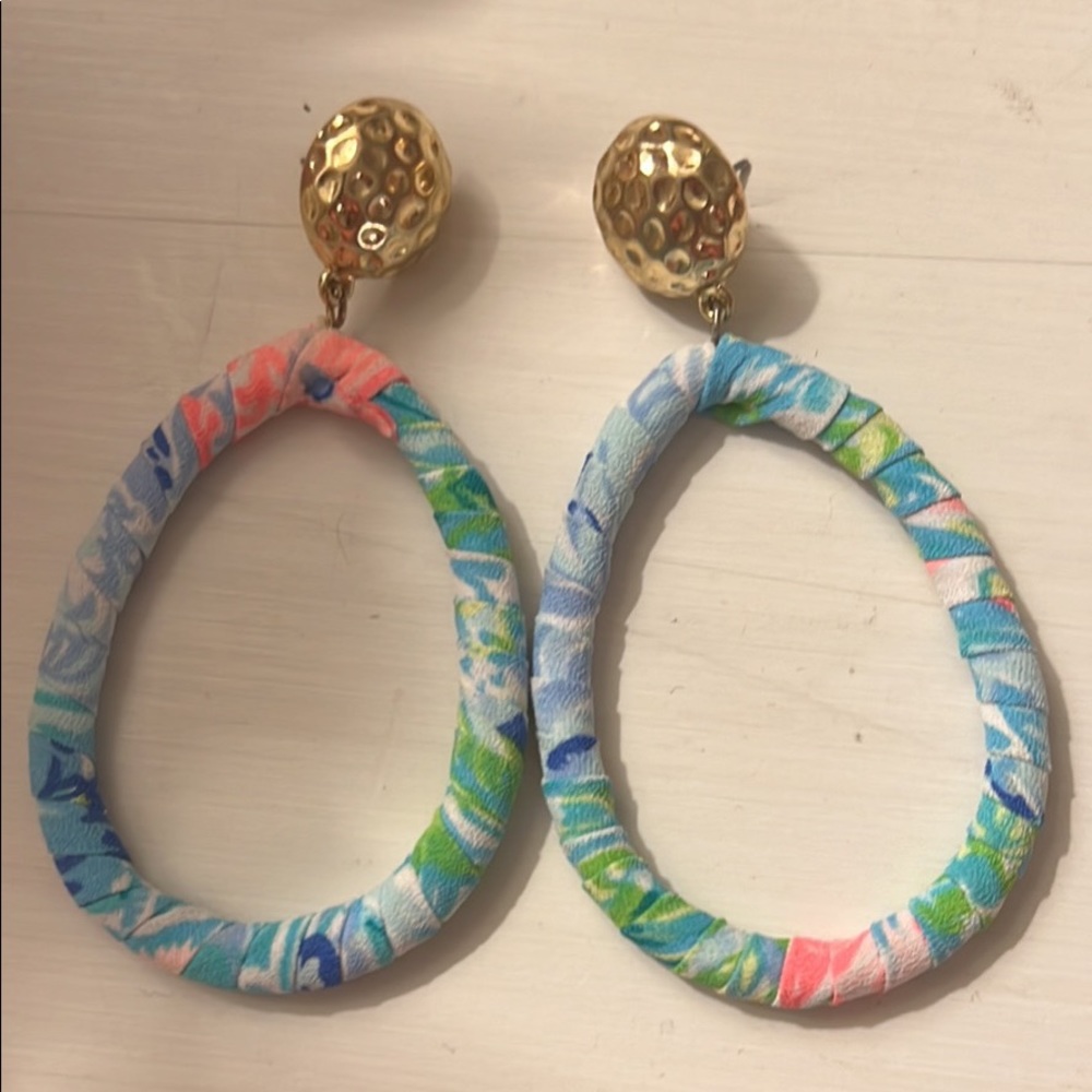 Lilly Pulitzer drop earrings. 2" in length. NWOT
